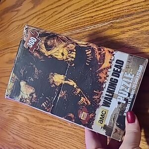 The Walking Dead 300 piece puzzle